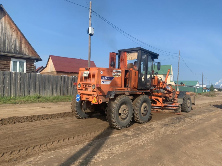 Более 40 единиц техники восстанавливают дороги Читинского района после обильных дождей